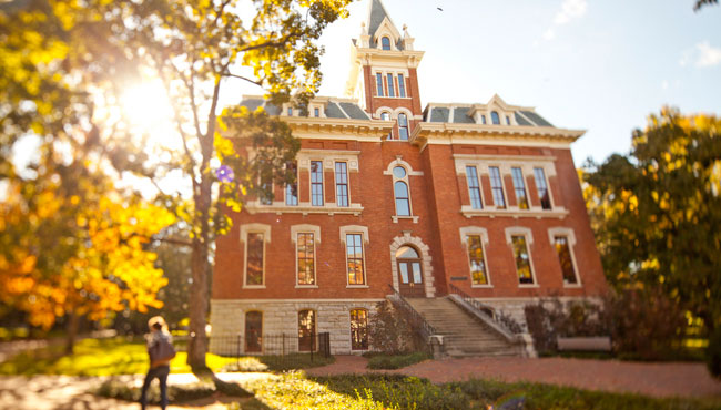 Vanderbilt-University-Online-Master's-in-Nursing-with-a-Specialization-in-Gerontology